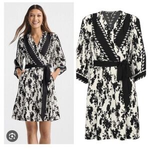 CAbi Black and White Abstract Print Blouse